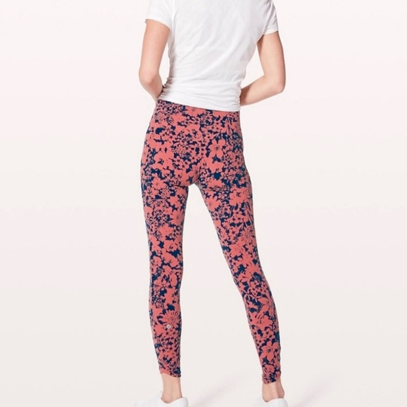 🍋Lululemon All You Do Tight 25”, Rare print, EUC - Picture 3 of 7